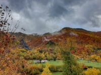Cómo es el paisaje de Laciana en otoño