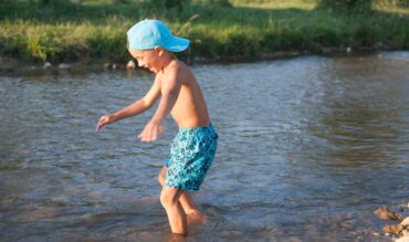 Lugares naturales para refrescarse en verano cerca de Robles de Laciana
